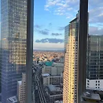 Luxury 2 Bedrooms 2 Bathrooms Corner Apartment Breathtaking City Views Modern Retreat